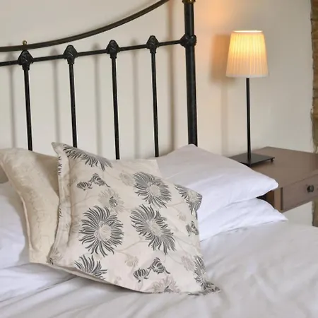 Holmlea * 罗宾胡兹贝